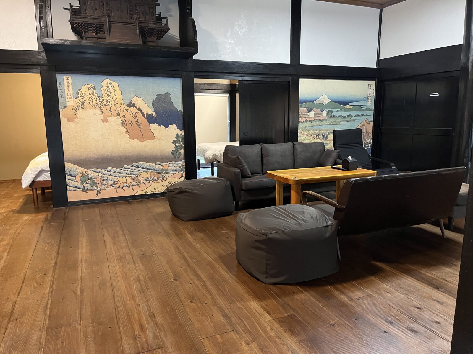 ヤギと星の城下宿